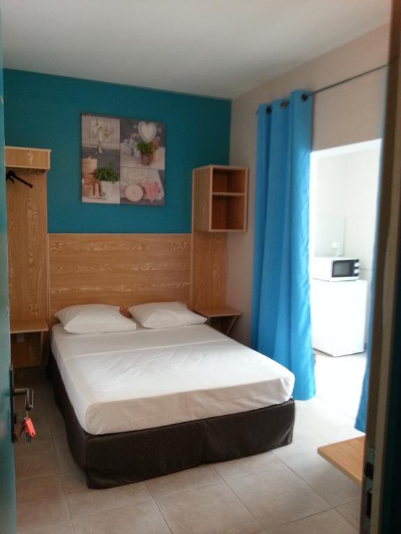 L'Annexe 66 , Saint Denis Centre Ville , A 200 M De La Rue Pietonne , Du Petit Marche Et Du Leader Price , Sur Une Rue Calme, Parking Gratuit Sur La Rue Kamer foto